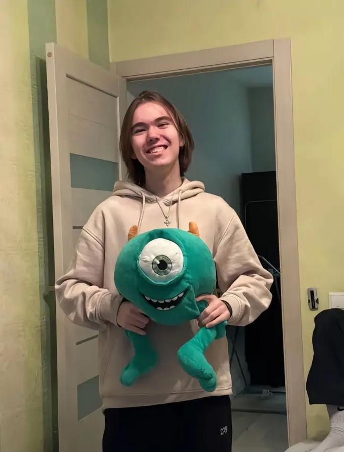 Gambit BO1翻车 V4电竞节首日赛果总结